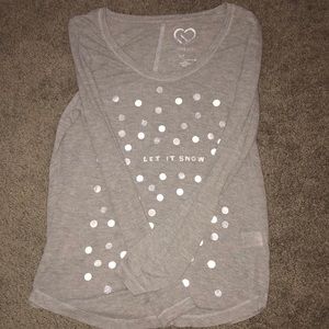 2 Long sleeve shirts